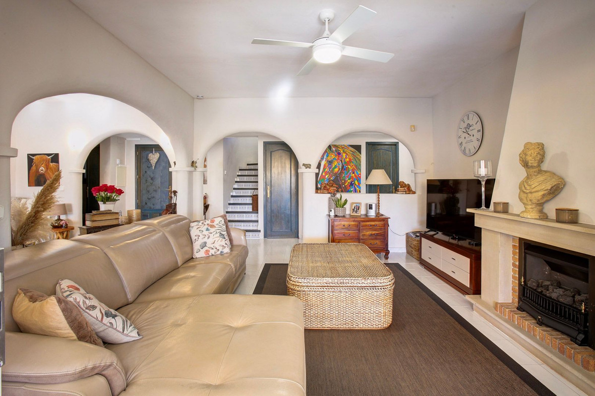 House – Detached Villa in Calpe