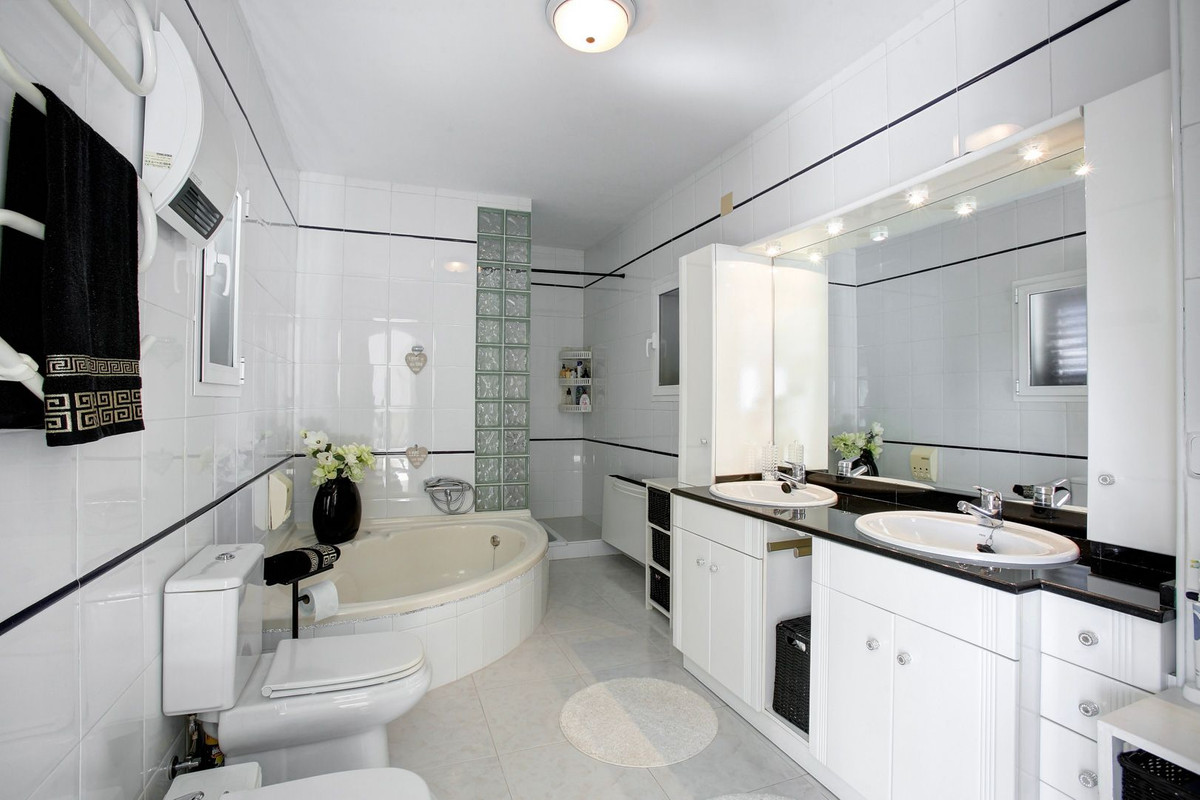 House – Detached Villa in Calpe