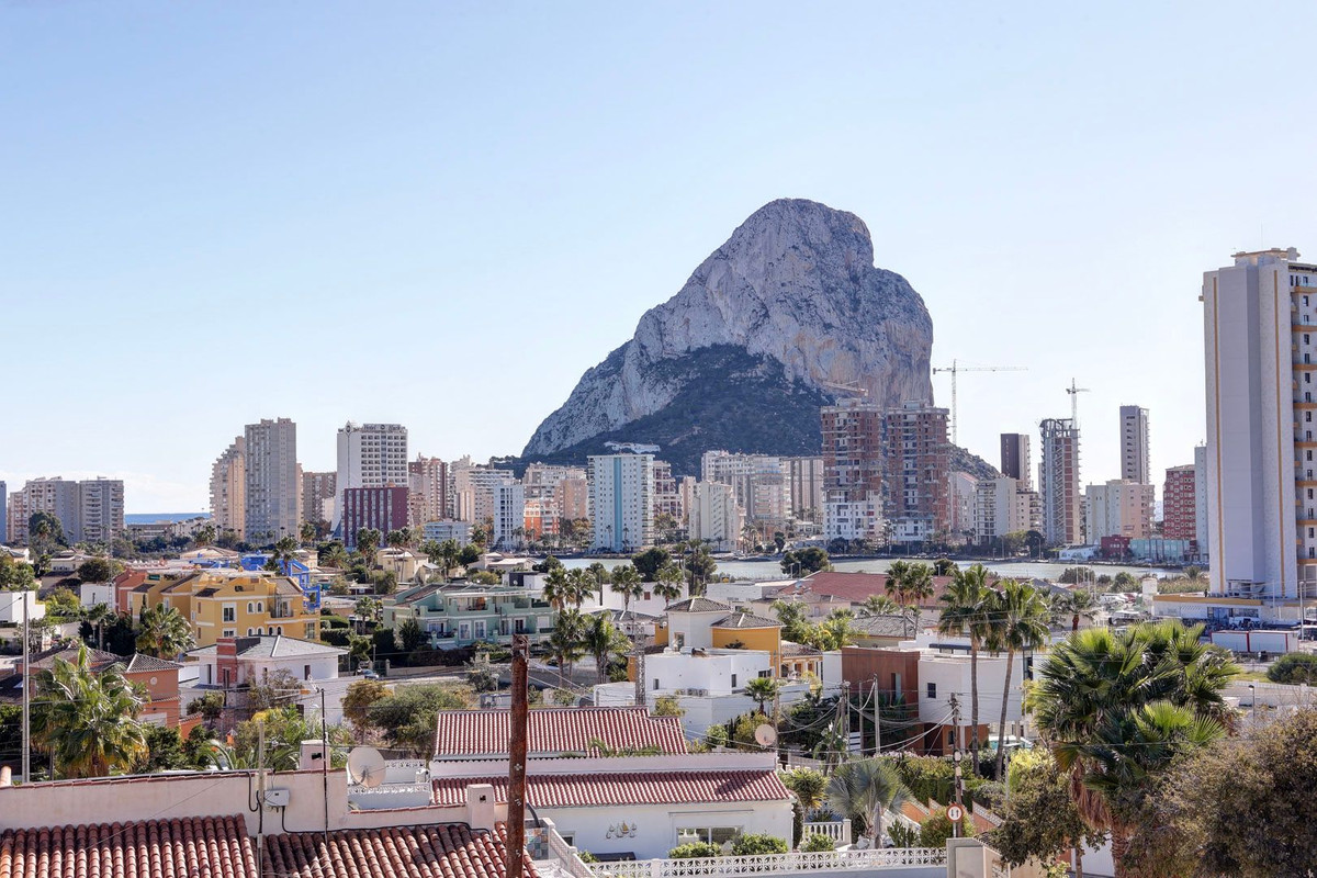 House – Detached Villa in Calpe