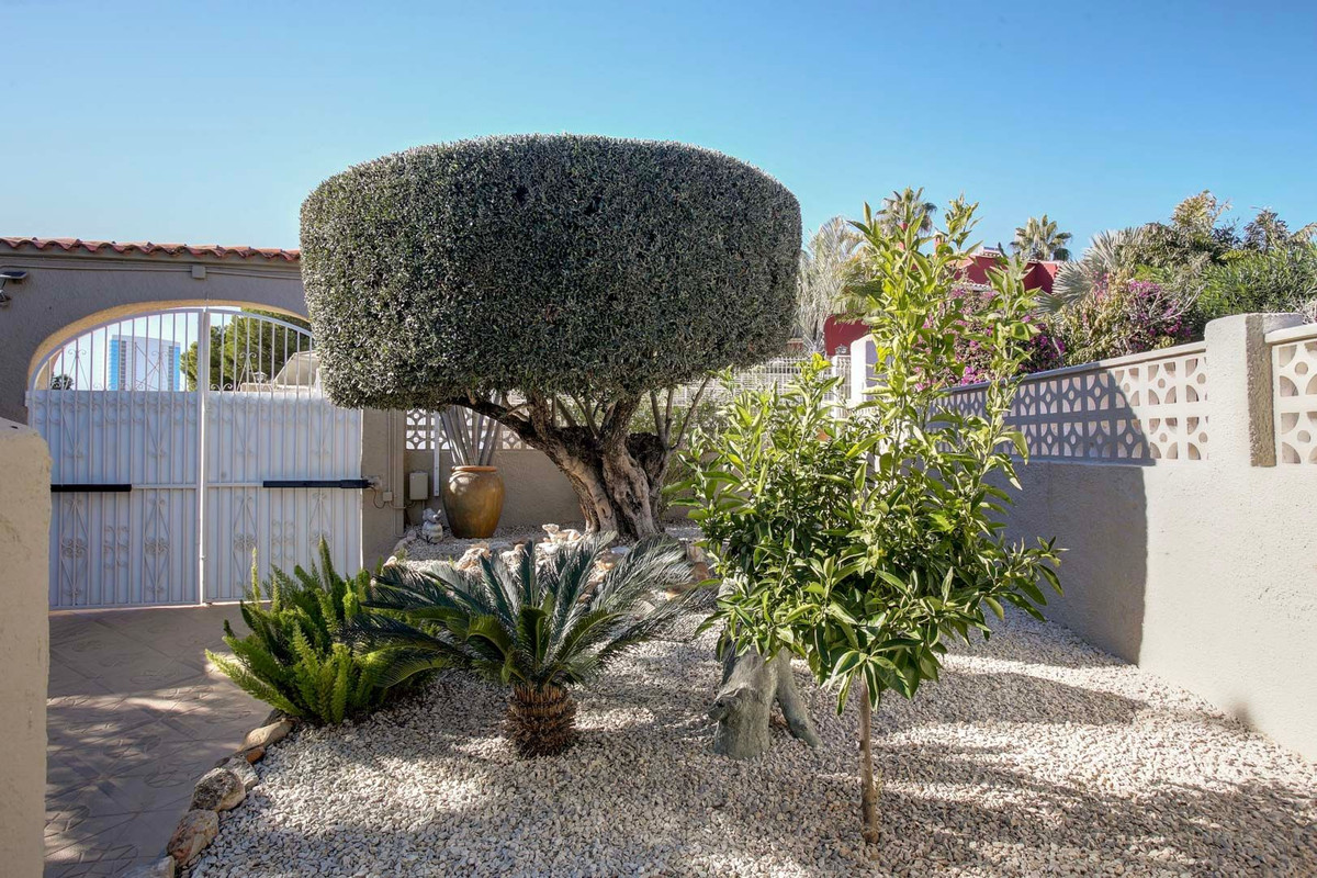 House – Detached Villa in Calpe