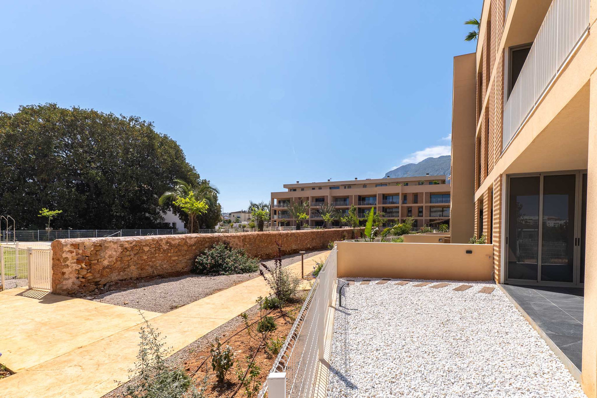 Apartment – Ground Floor Apartment in Denia