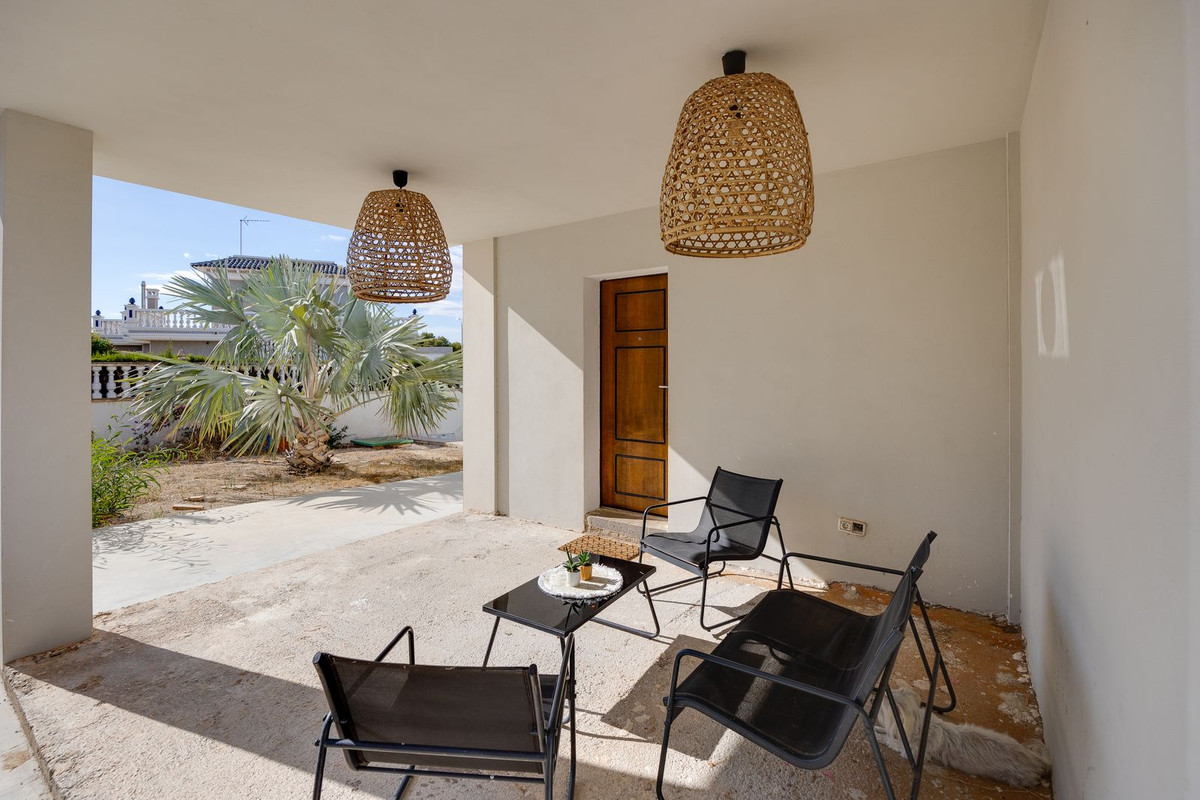 ShowFeedImage House – Detached Villa in Rojales