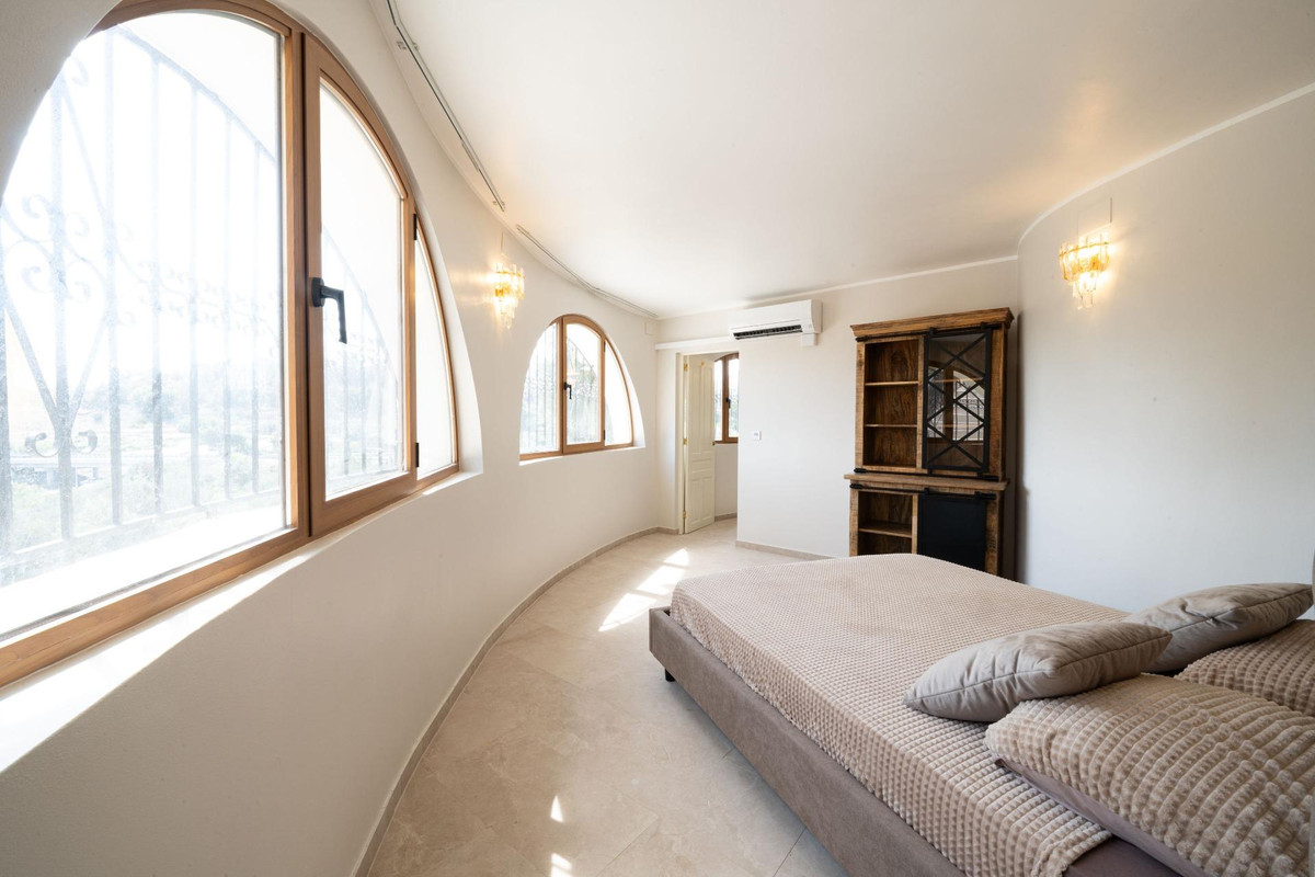 ShowFeedImage House – Bungalow in Altea