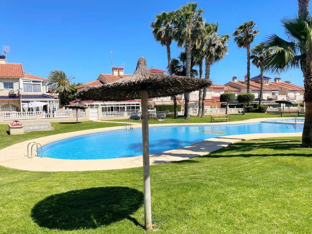ShowFeedImage Apartment – Top Floor Apartment in Orihuela
