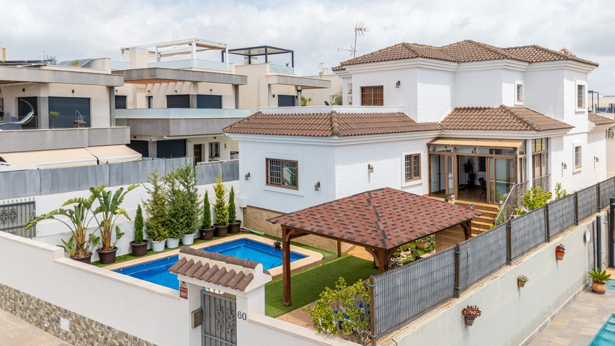 House – Detached Villa in Los Montesinos