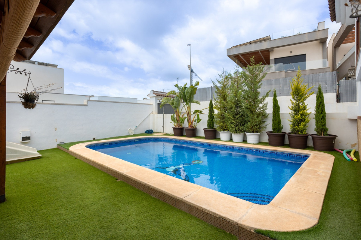 House – Detached Villa in Los Montesinos