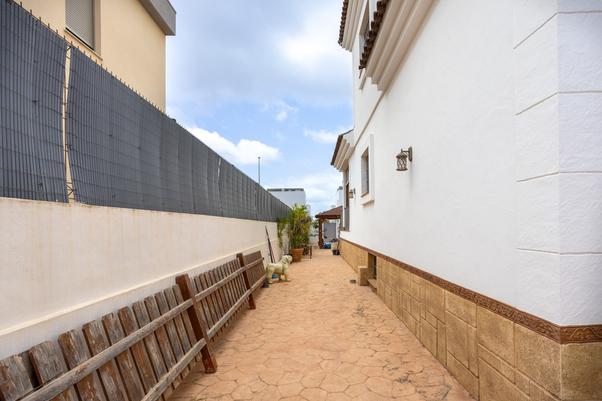 House – Detached Villa in Los Montesinos
