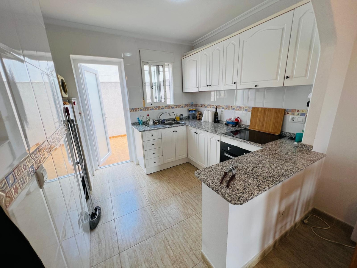 House – Townhouse in Daya Nueva