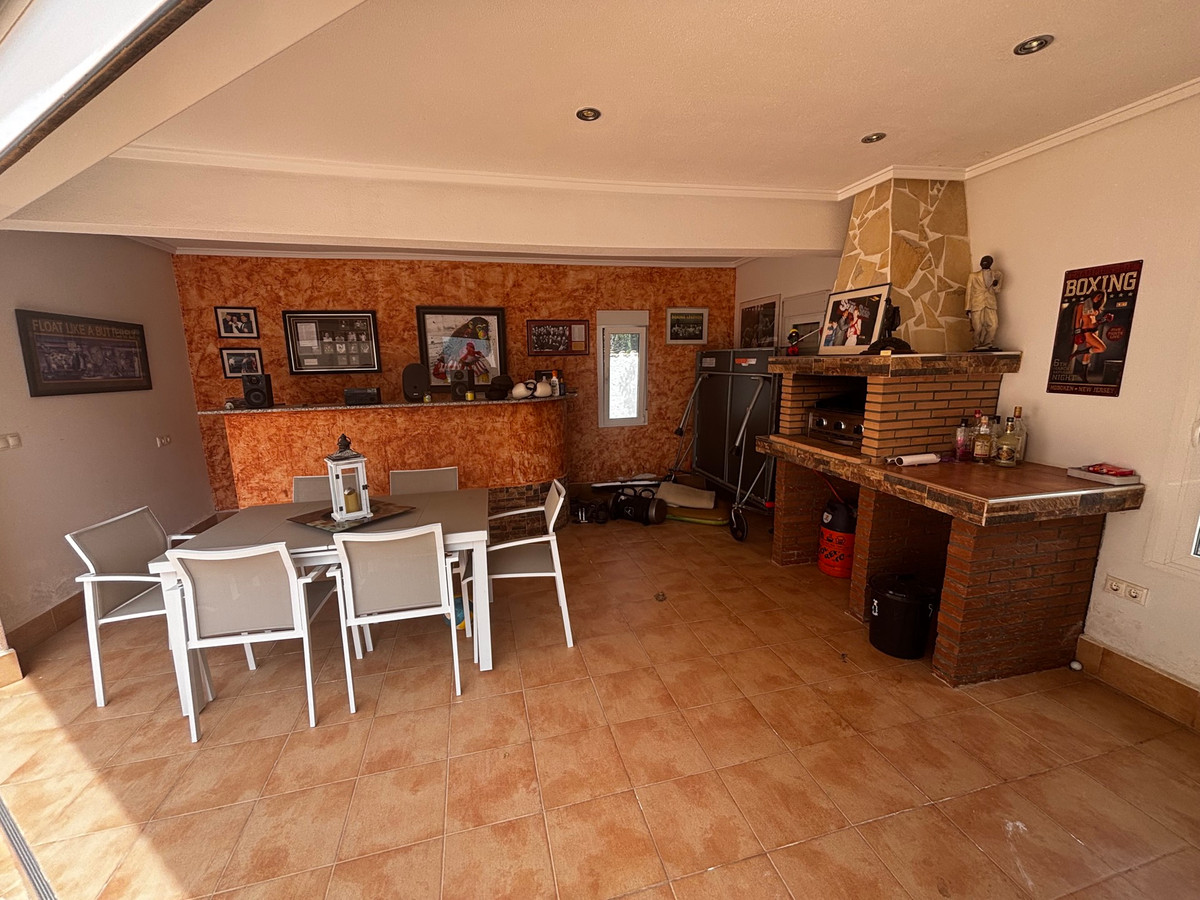 House – Detached Villa in Rojales