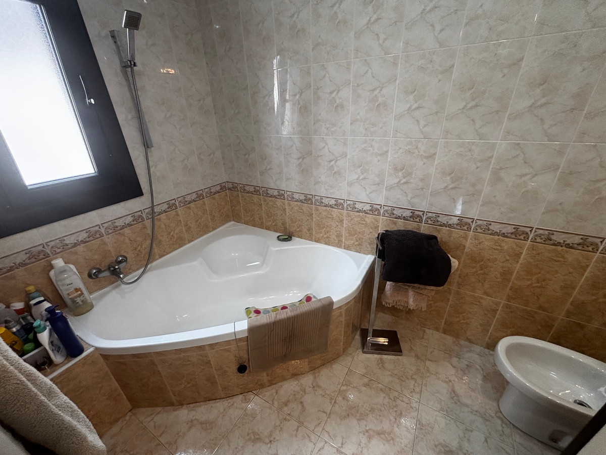 House – Detached Villa in Rojales
