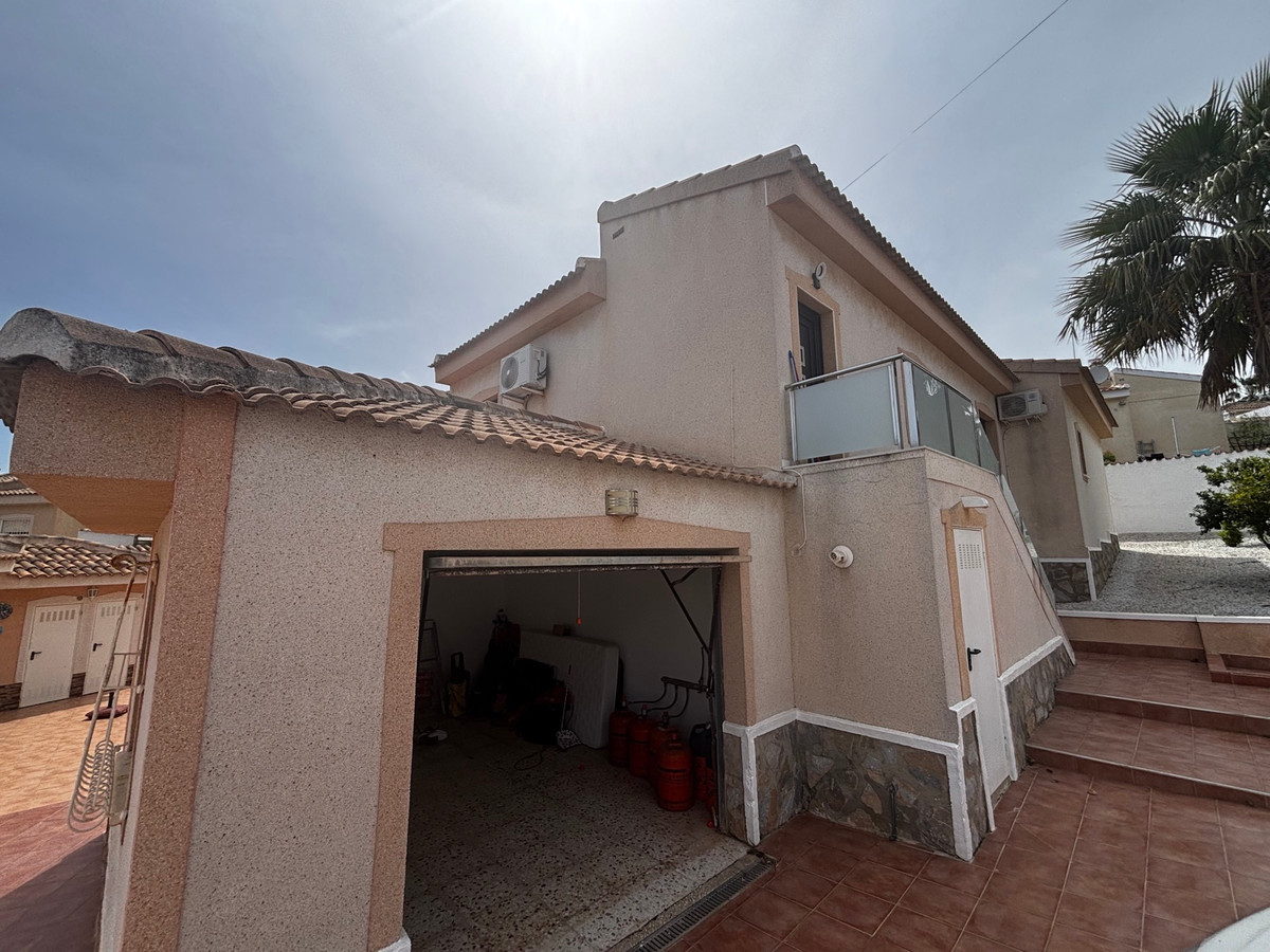 House – Detached Villa in Rojales