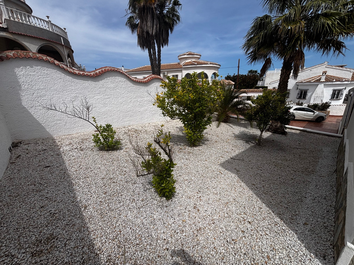 House – Detached Villa in Rojales