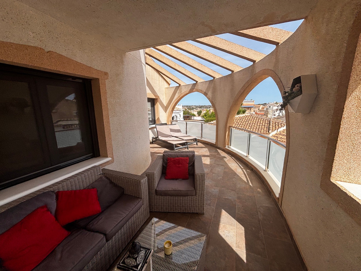 House – Detached Villa in Rojales