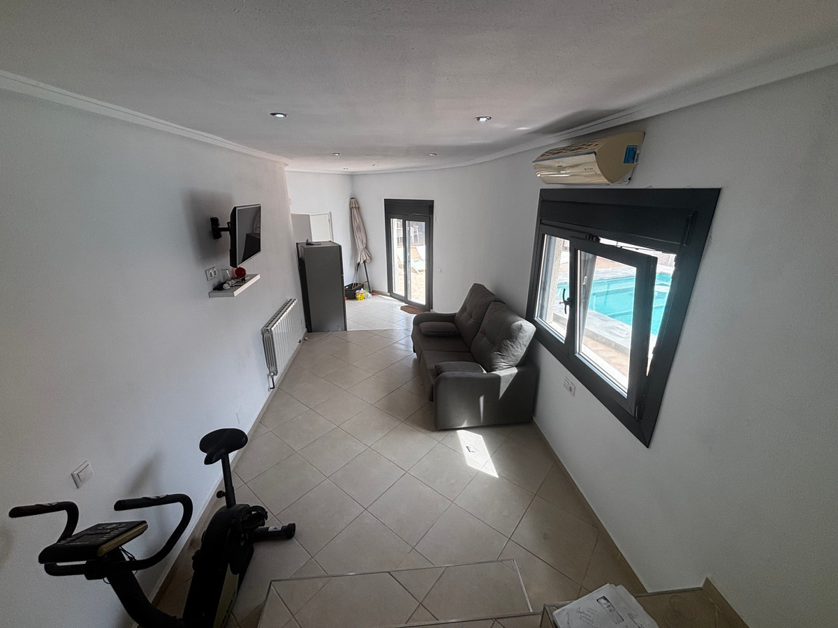 House – Detached Villa in Rojales
