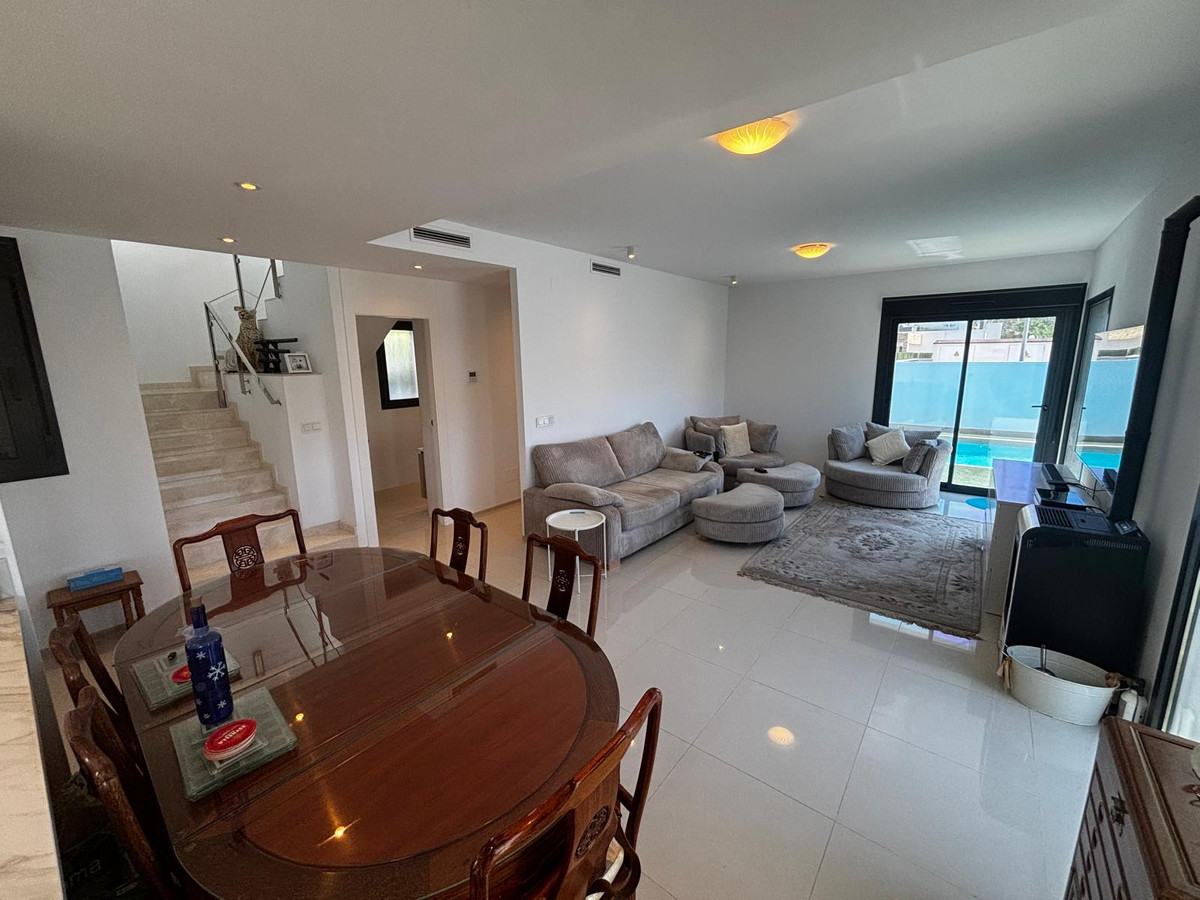 ShowFeedImage House – Detached Villa in Rojales