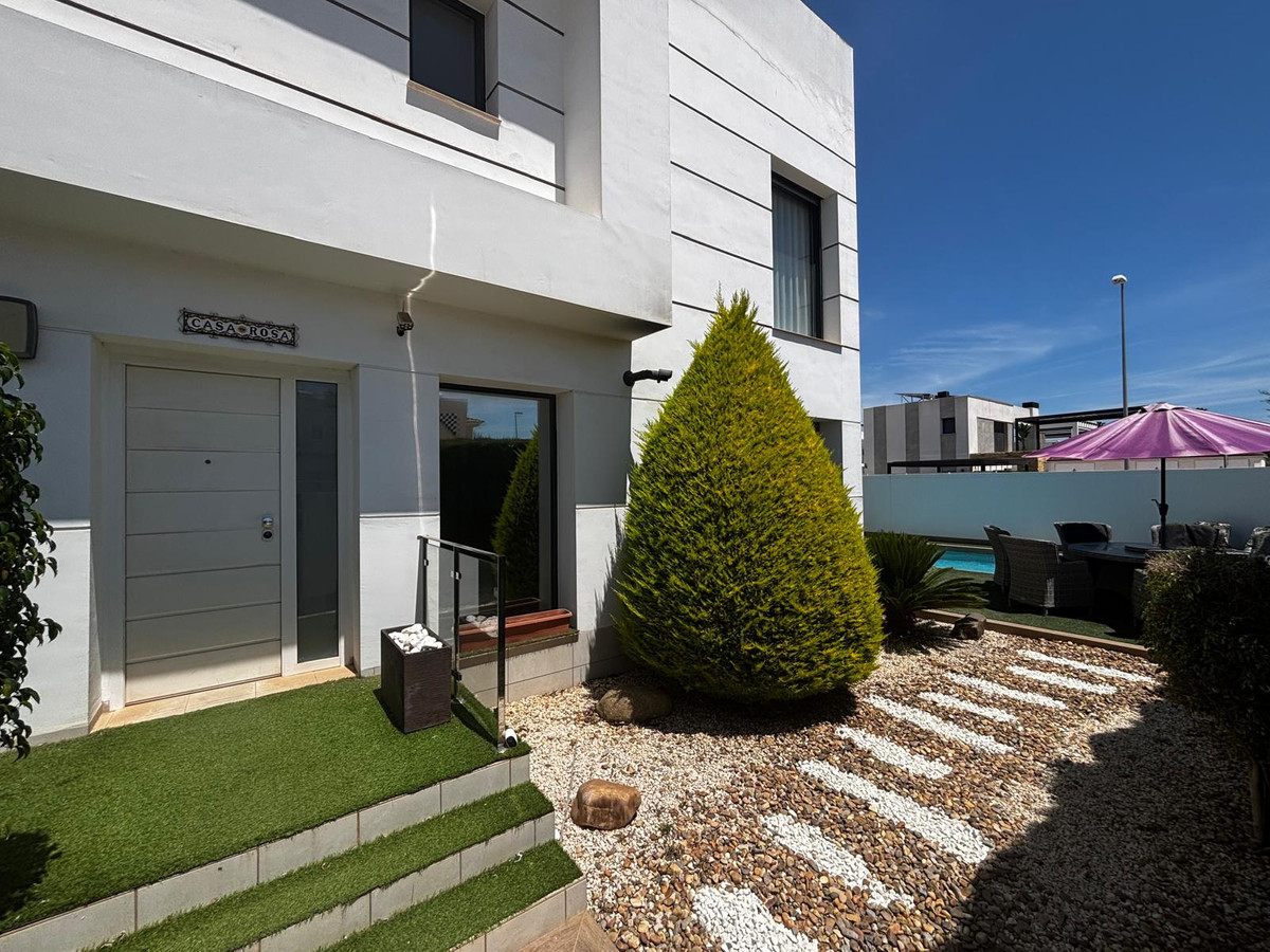 ShowFeedImage House – Detached Villa in Rojales