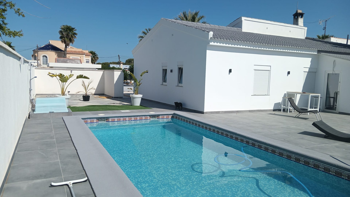 ShowFeedImage House – Detached Villa in Orihuela