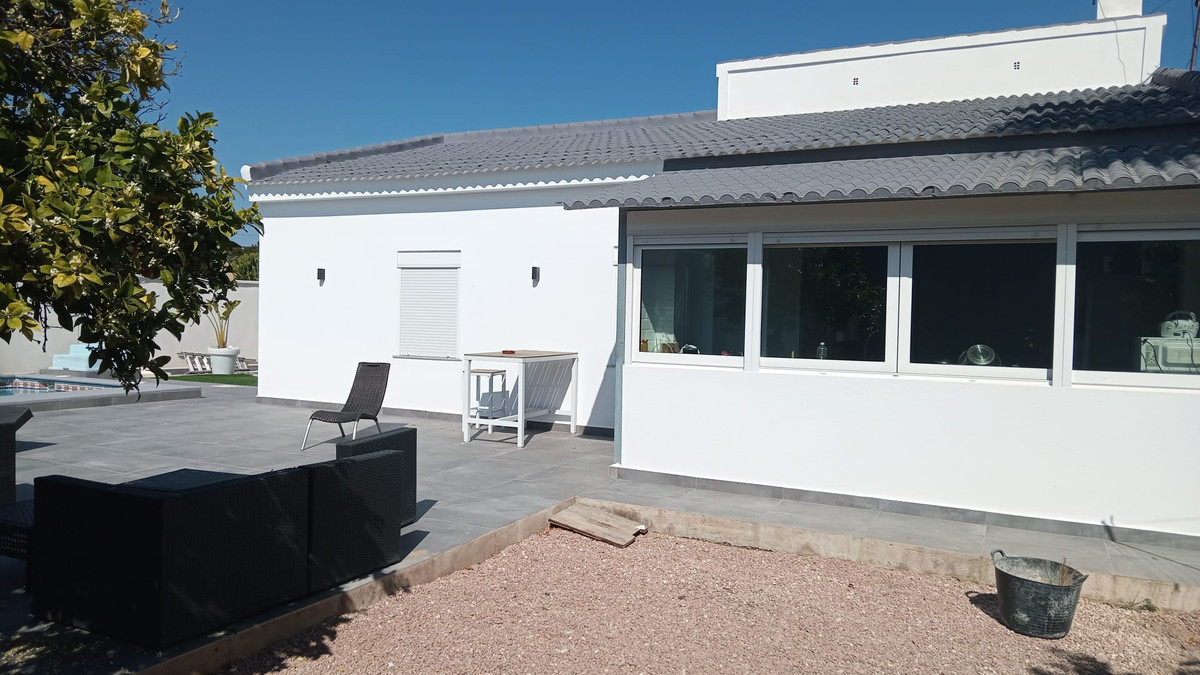 ShowFeedImage House – Detached Villa in Orihuela