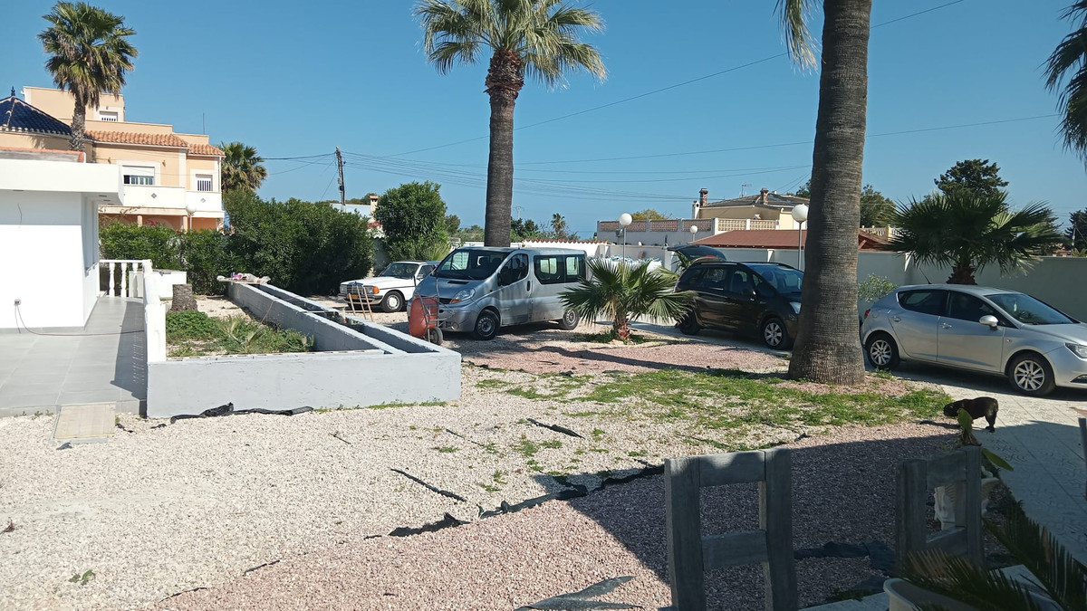 ShowFeedImage House – Detached Villa in Orihuela