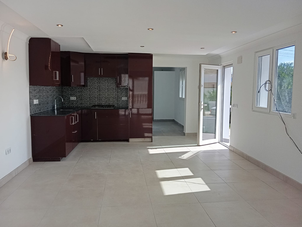 ShowFeedImage House – Detached Villa in Orihuela