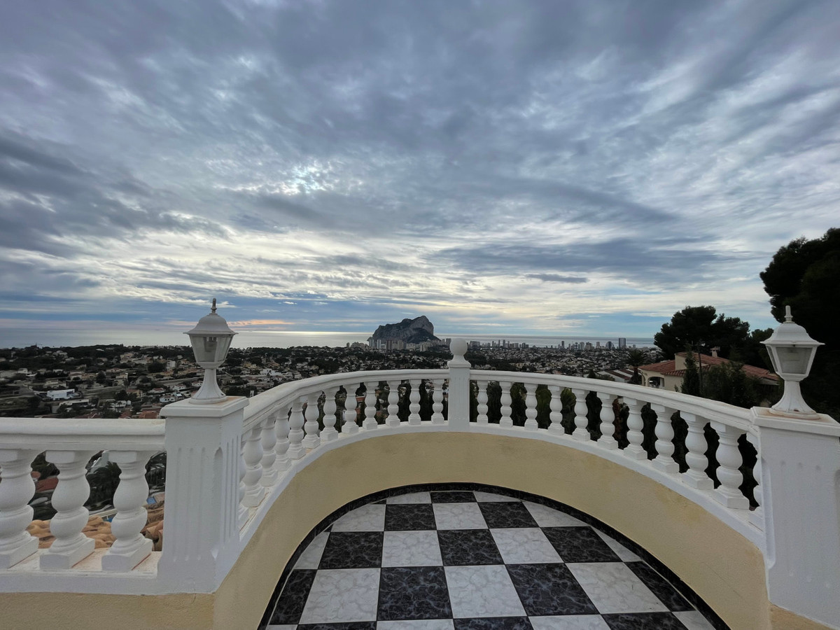 ShowFeedImage House – Detached Villa in Calpe