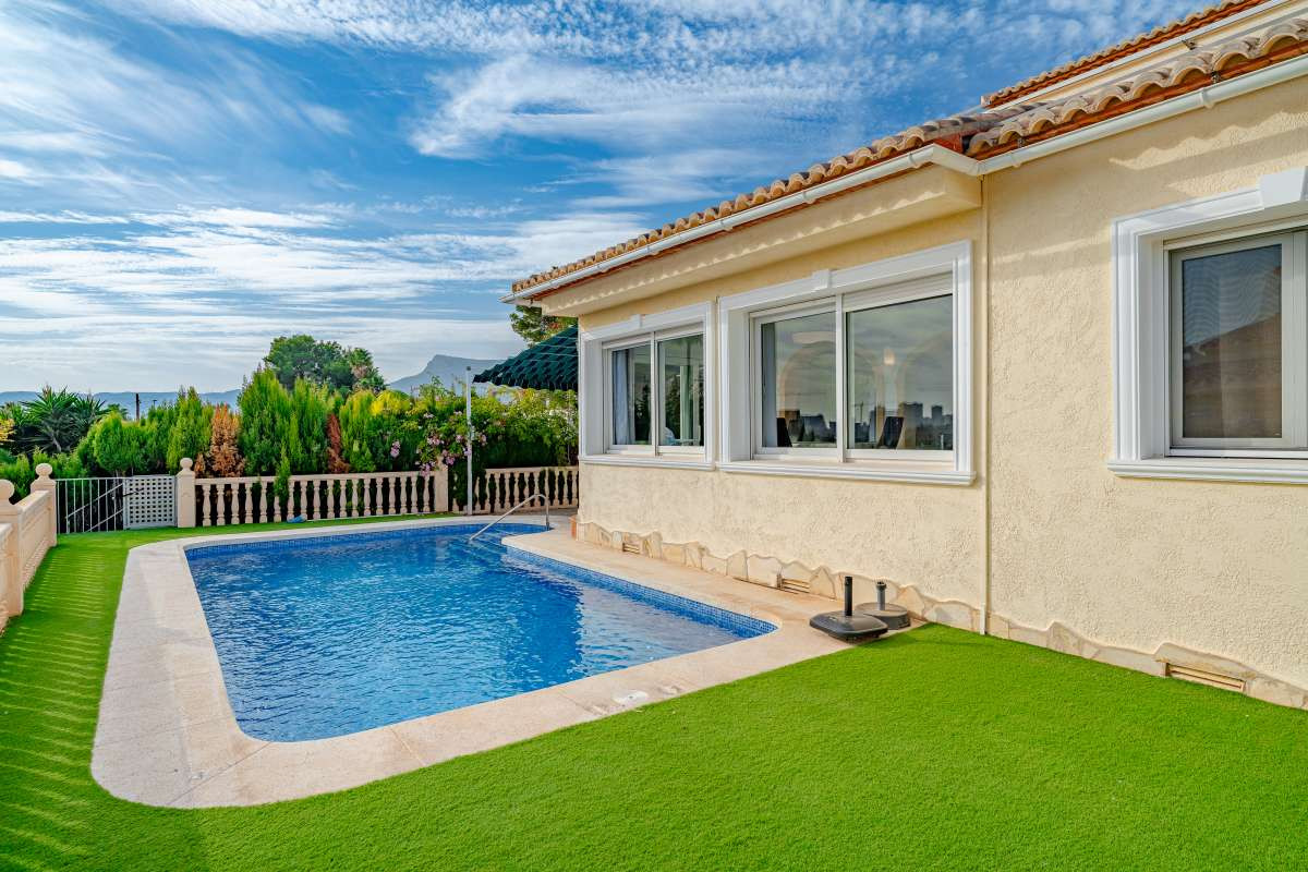 ShowFeedImage House – Detached Villa in Calpe