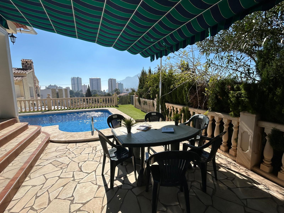 ShowFeedImage House – Detached Villa in Calpe