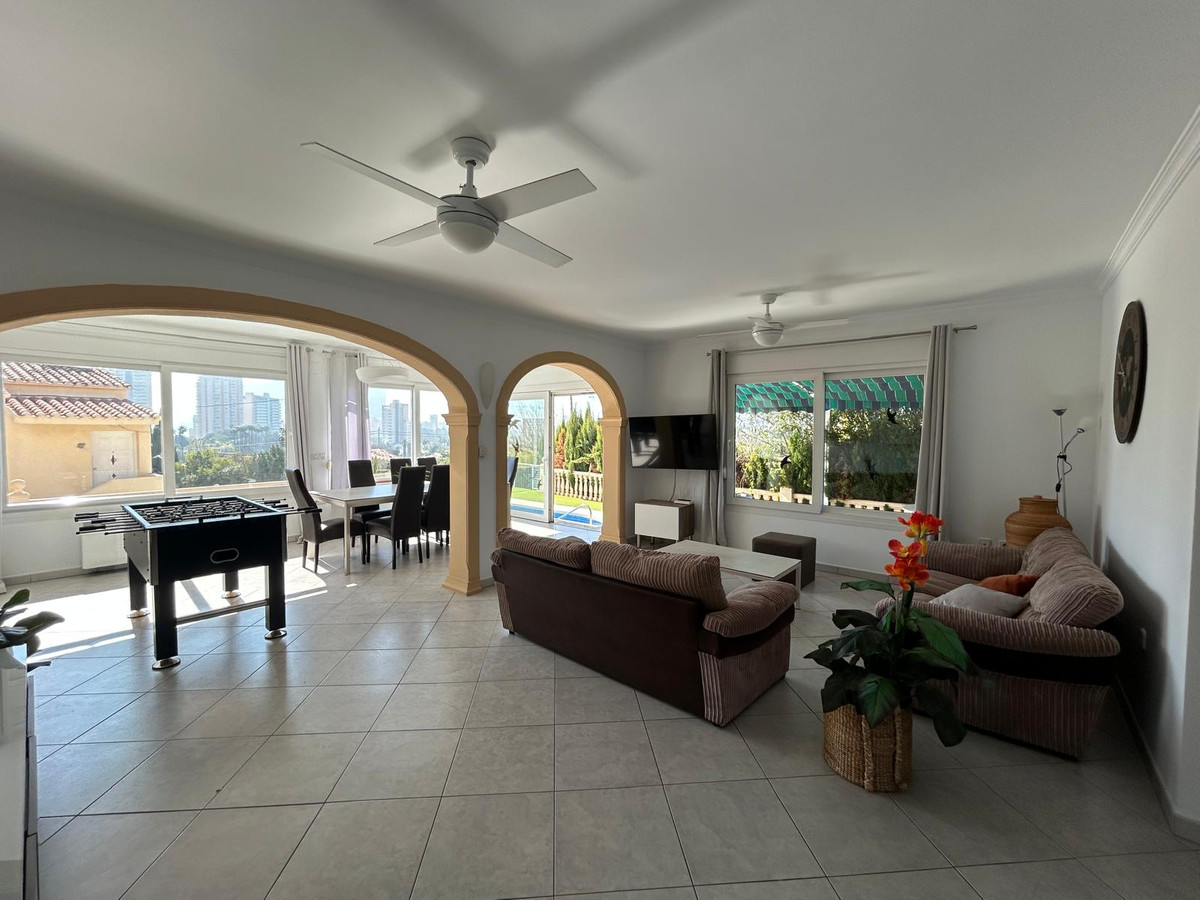 ShowFeedImage House – Detached Villa in Calpe