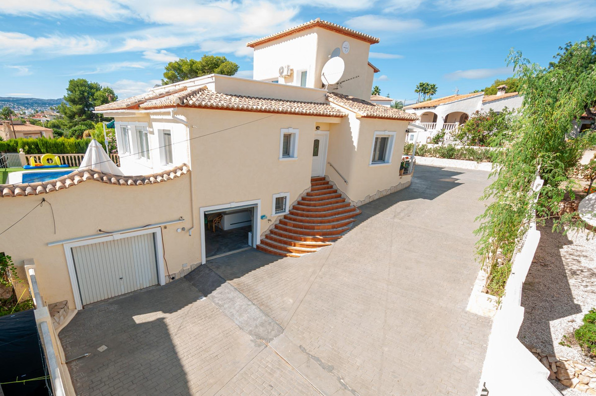 ShowFeedImage House – Detached Villa in Calpe