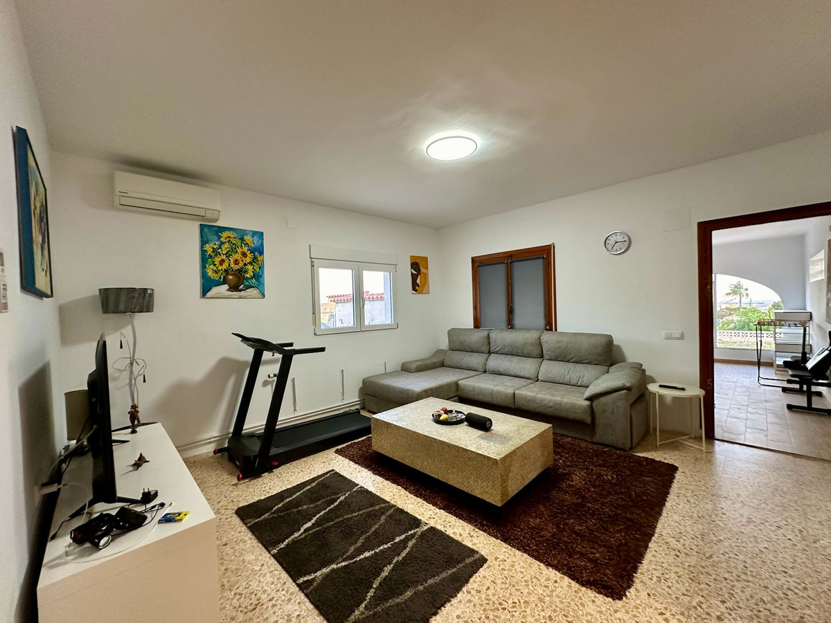 ShowFeedImage House – Detached Villa in Calpe