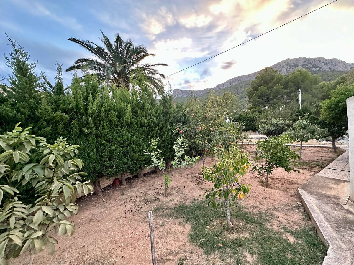 ShowFeedImage House – Detached Villa in Calpe