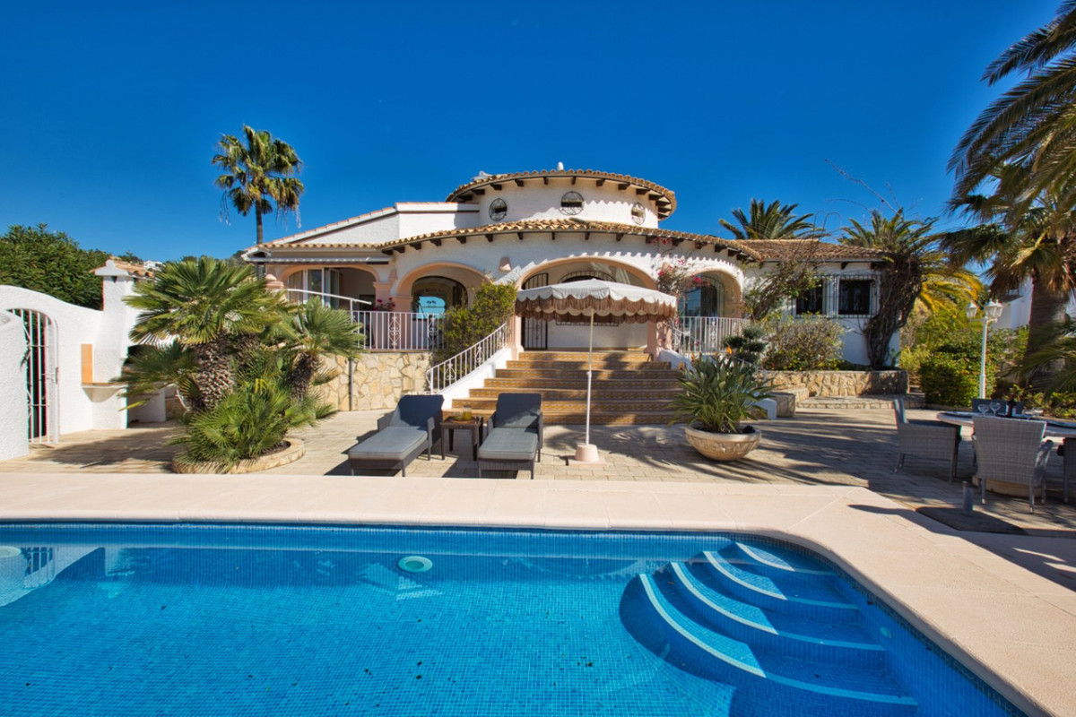 ShowFeedImage House – Detached Villa in Benissa