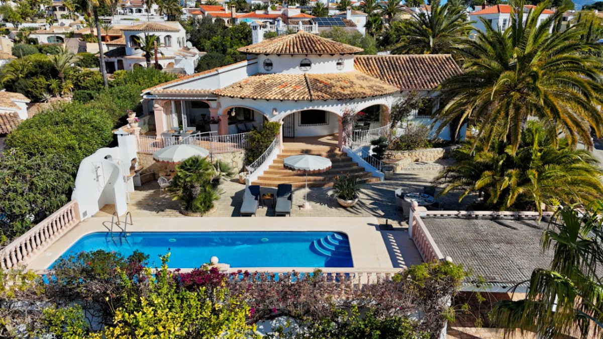 ShowFeedImage House – Detached Villa in Benissa