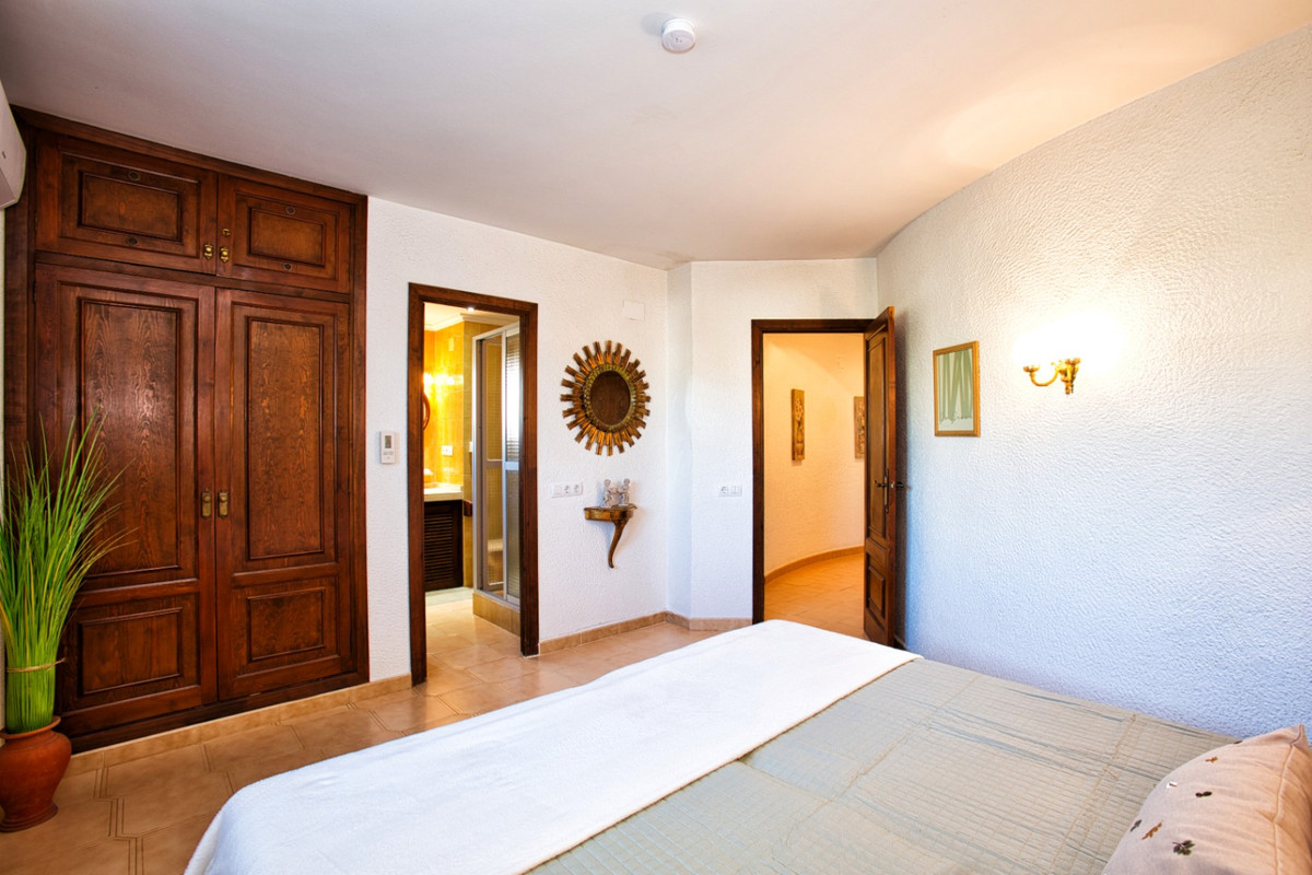 ShowFeedImage House – Detached Villa in Benissa