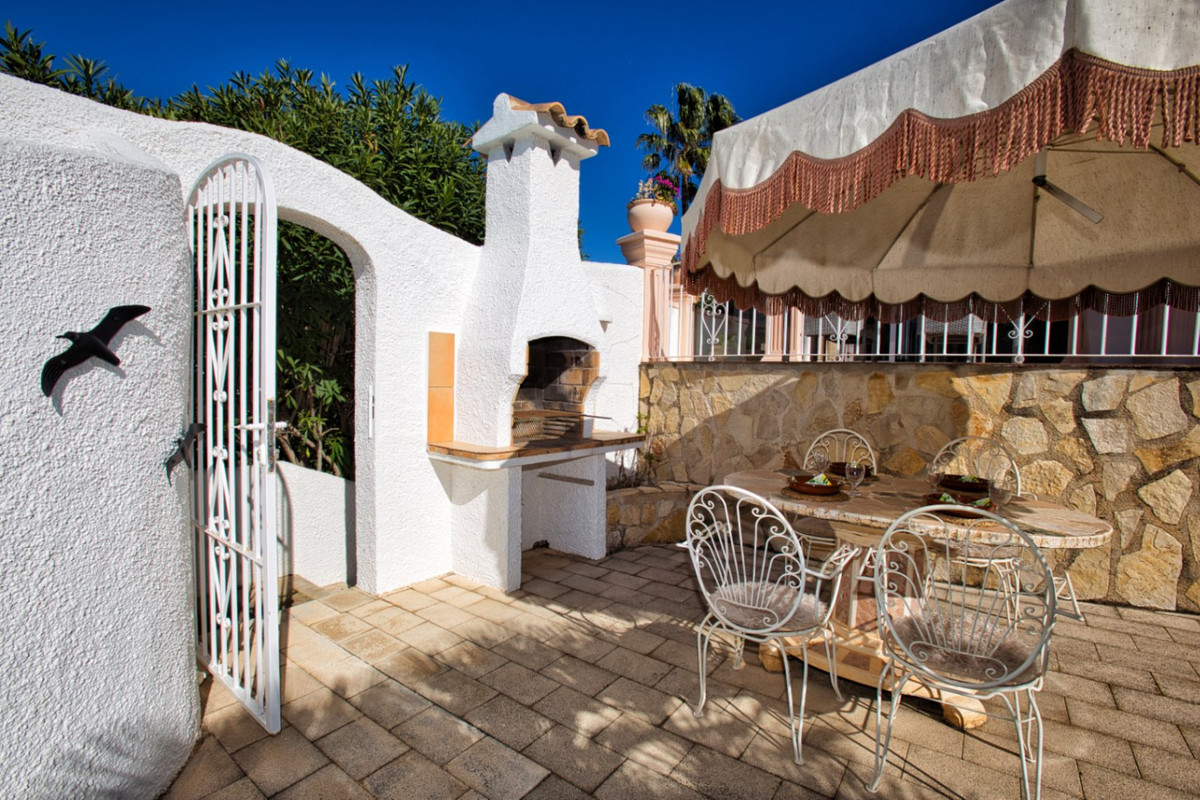 ShowFeedImage House – Detached Villa in Benissa