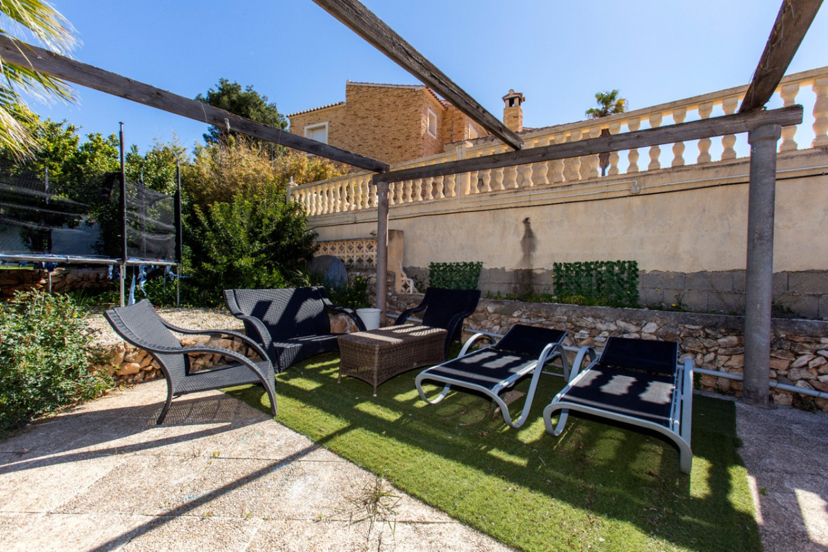 ShowFeedImage House – Detached Villa in Calpe