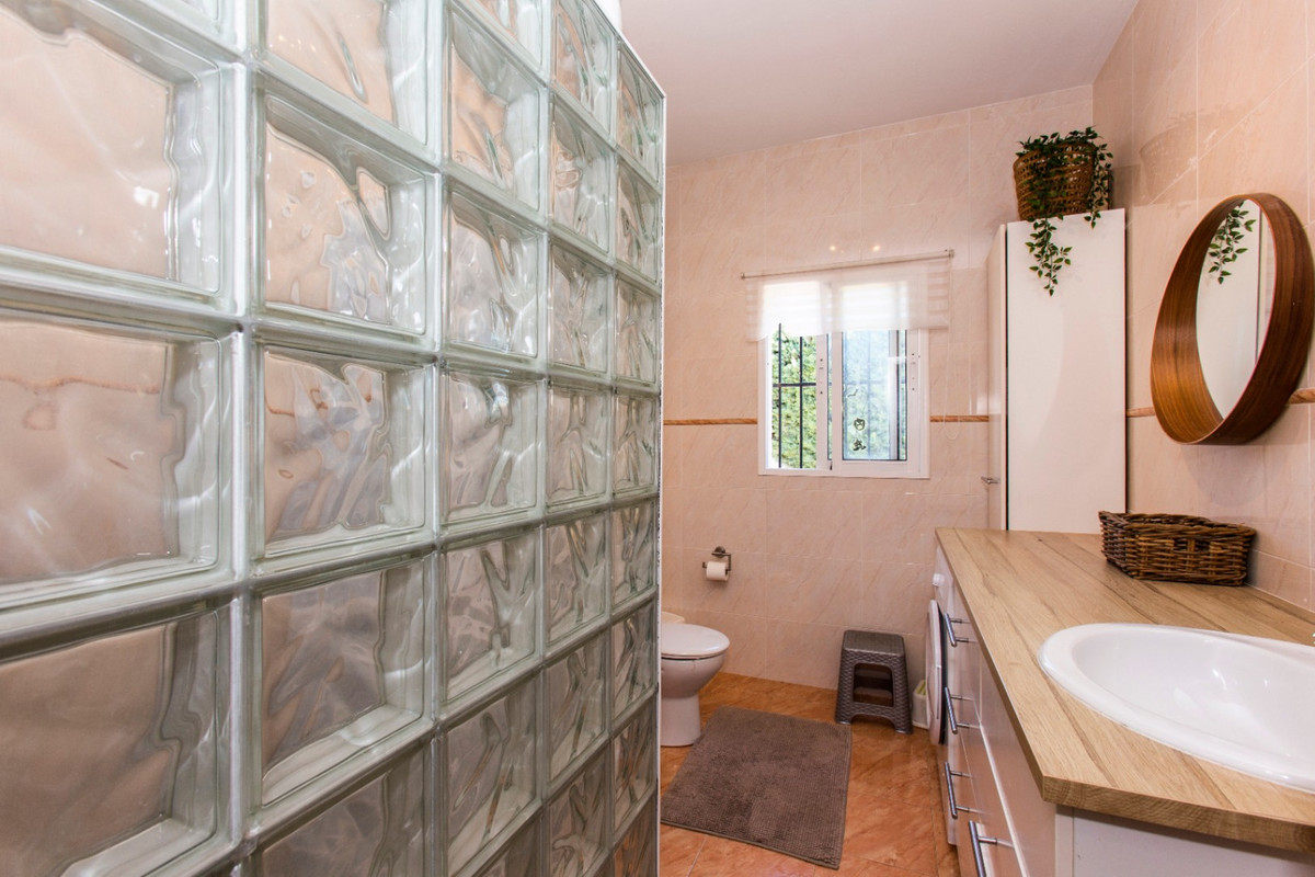 ShowFeedImage House – Detached Villa in Calpe