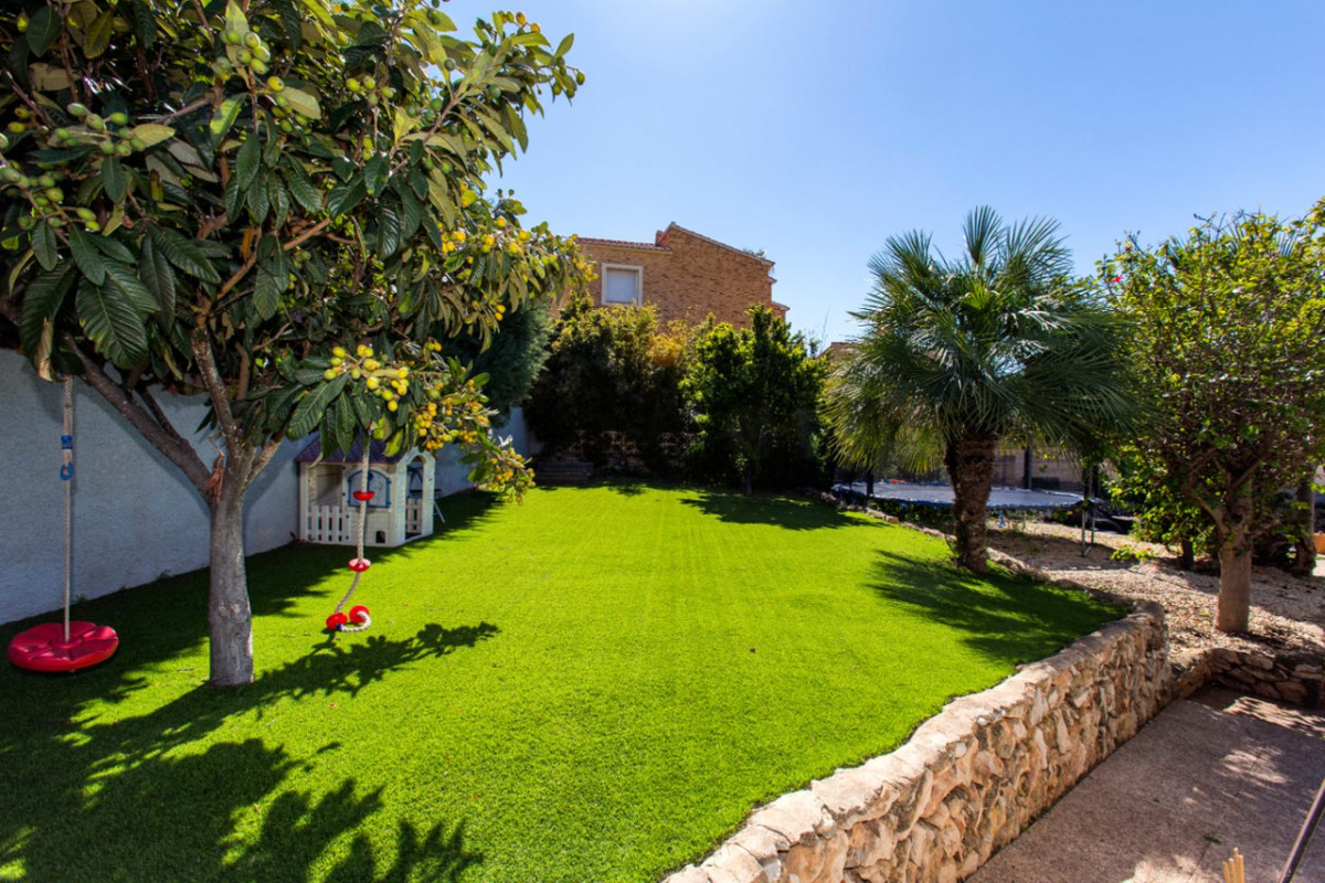 ShowFeedImage House – Detached Villa in Calpe