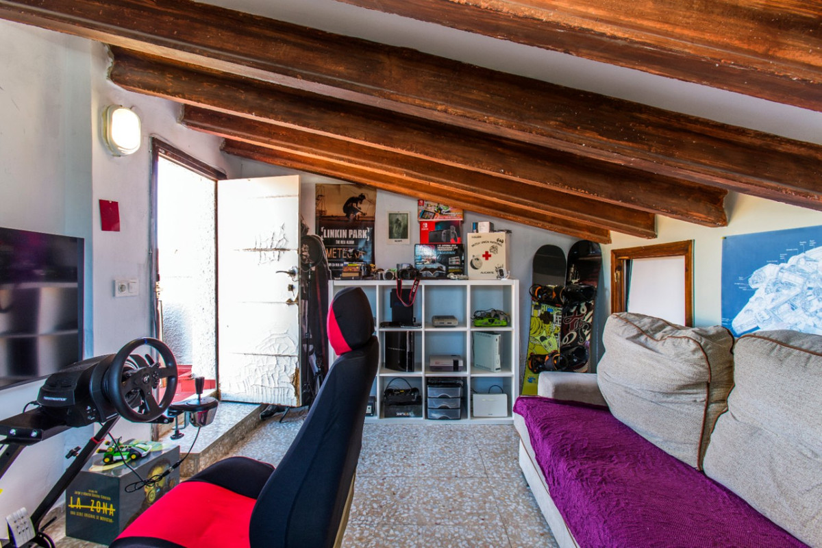 ShowFeedImage House – Detached Villa in Calpe