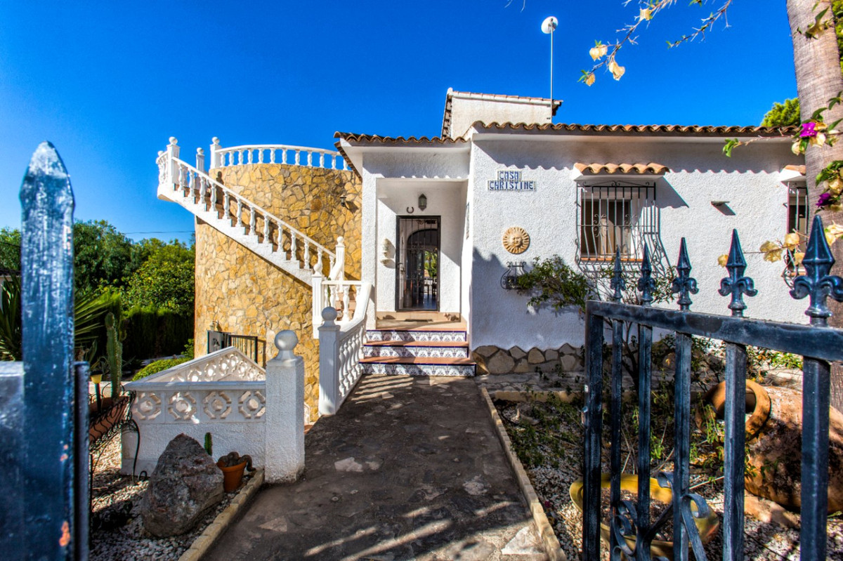 ShowFeedImage House – Detached Villa in Benissa