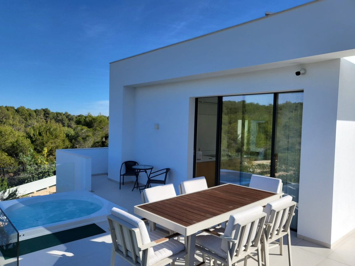 ShowFeedImage House – Detached Villa in Orihuela