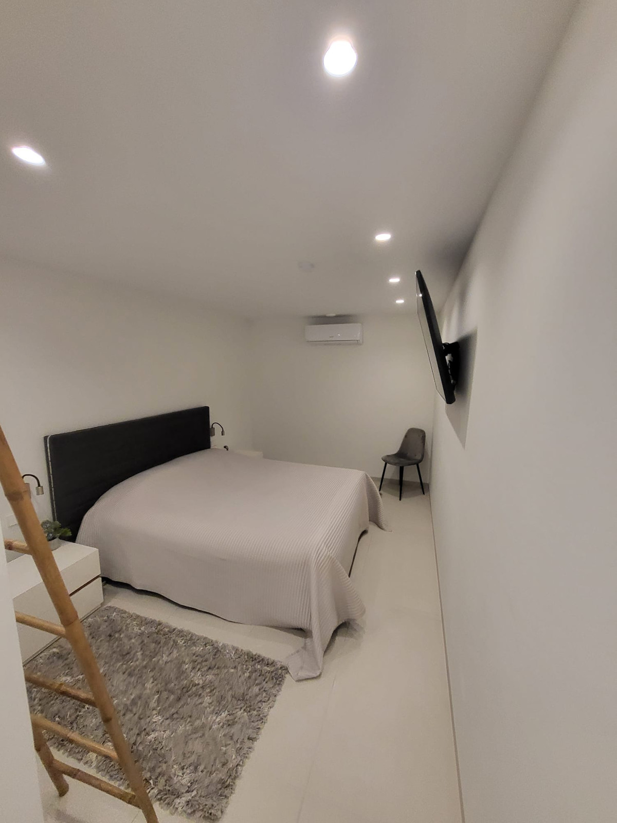 ShowFeedImage House – Detached Villa in Orihuela