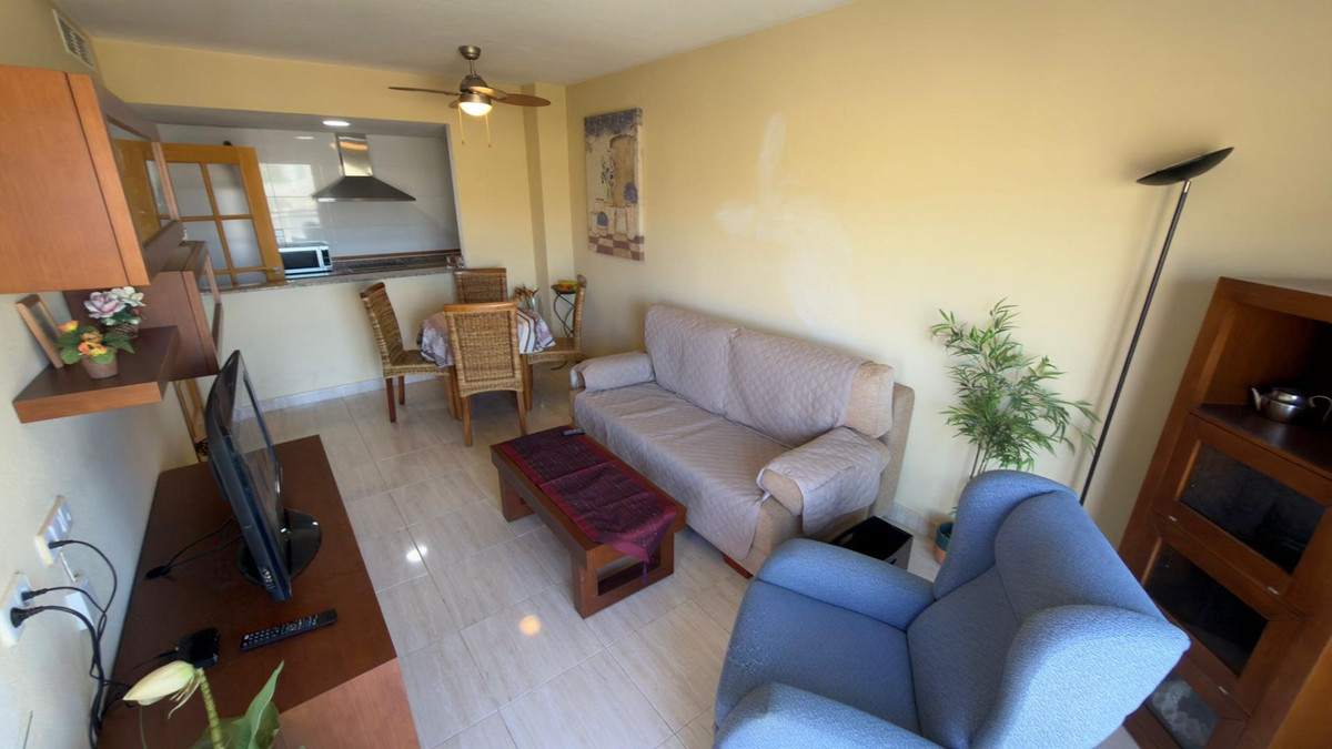 Apartment – Middle Floor Apartment in Villajoyosa