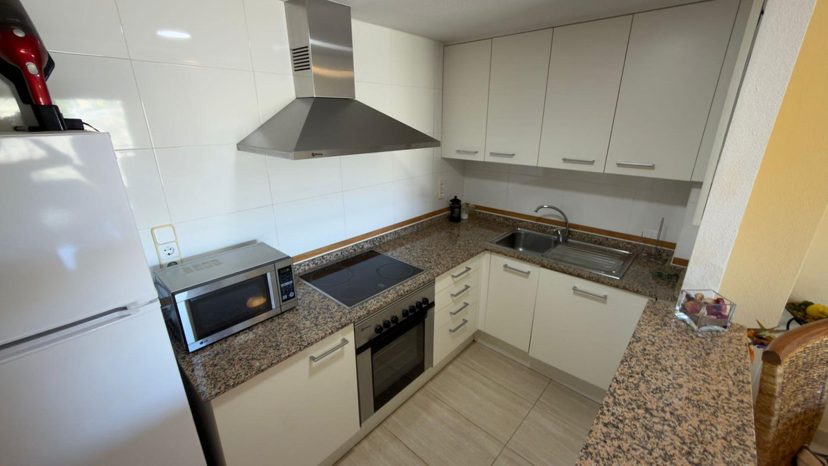 Apartment – Middle Floor Apartment in Villajoyosa