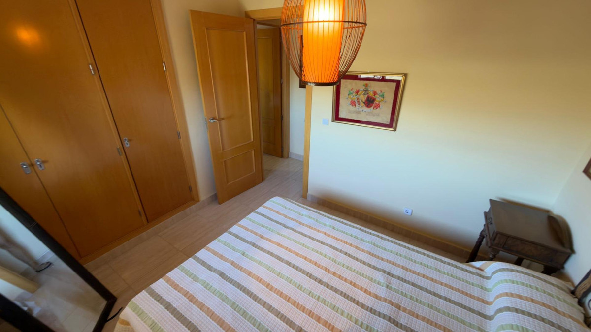Apartment – Middle Floor Apartment in Villajoyosa