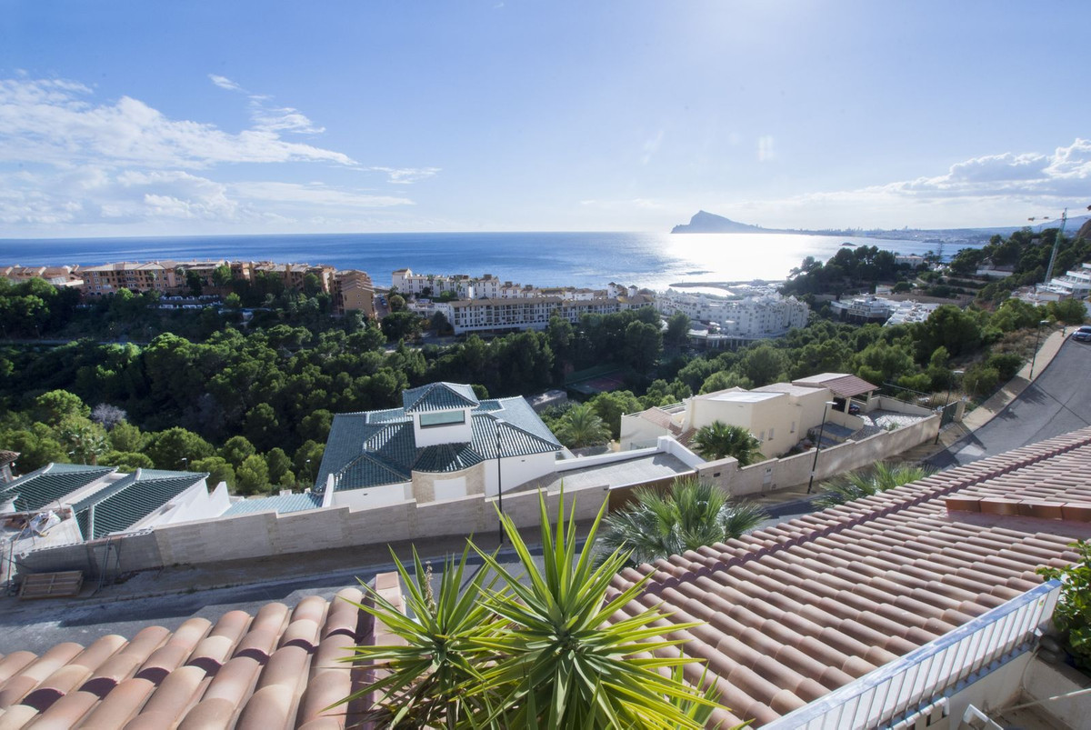 ShowFeedImage Apartment – Top Floor Apartment in Altea