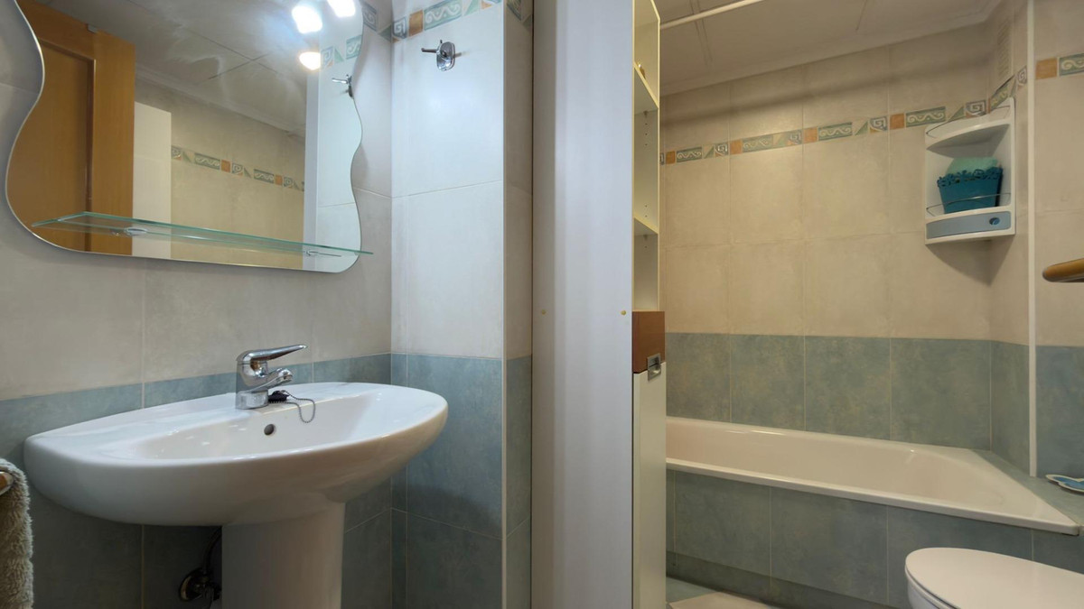 Apartment – Middle Floor Apartment in Villajoyosa