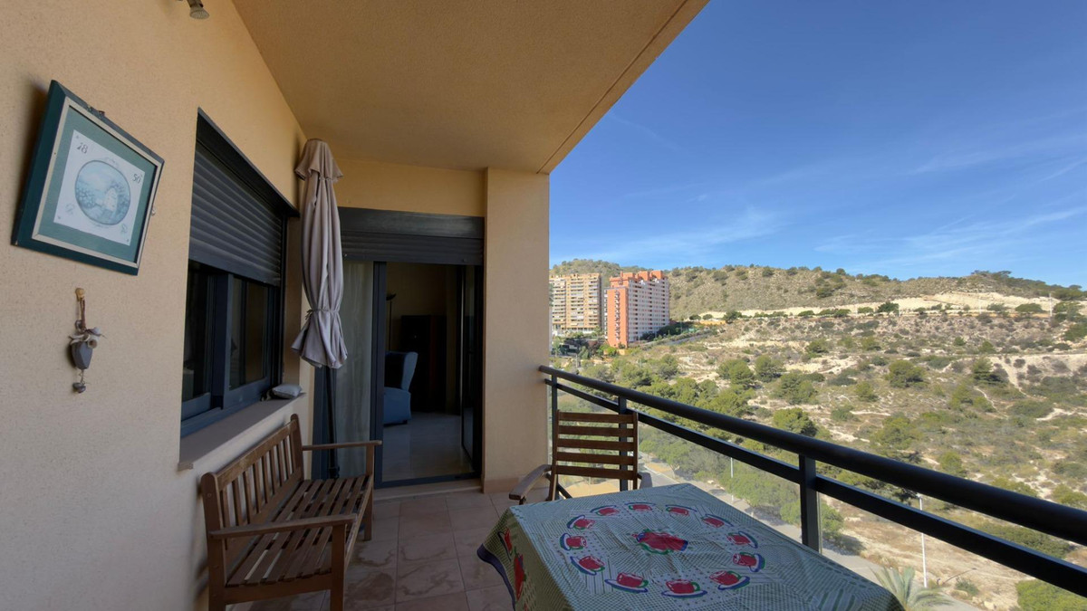 Apartment – Middle Floor Apartment in Villajoyosa