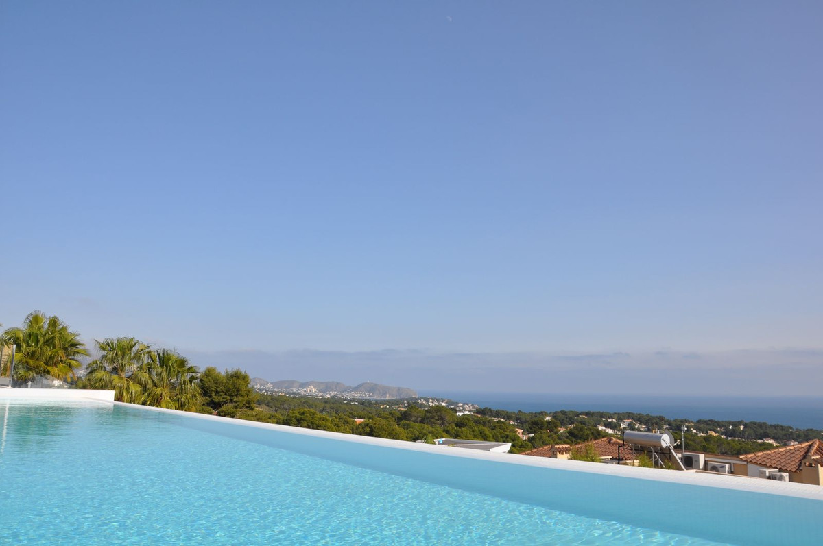 House – Detached Villa in Benissa