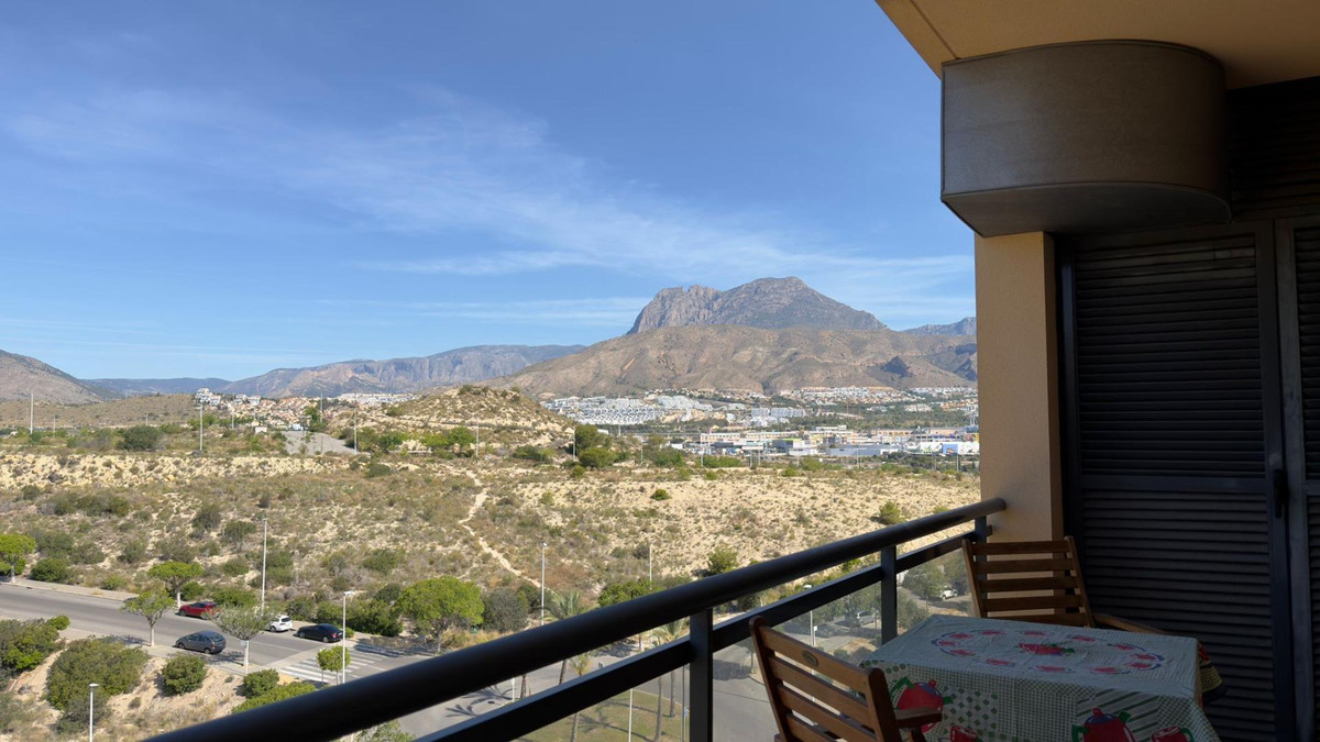 Apartment – Middle Floor Apartment in Villajoyosa
